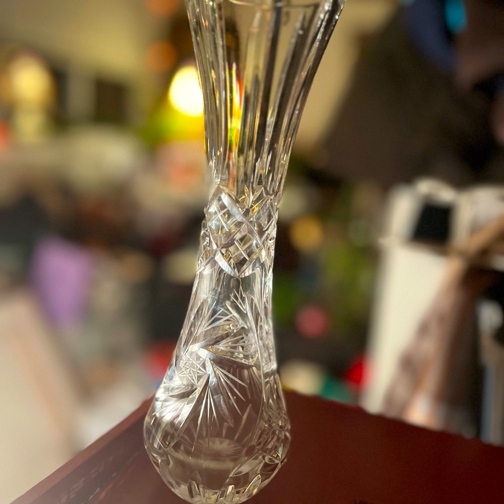 Vintage Lead cut Crystal fluted hand cut base with star design - Picture 10 of 12